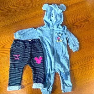 Baby Disney bundle size 6-9 months